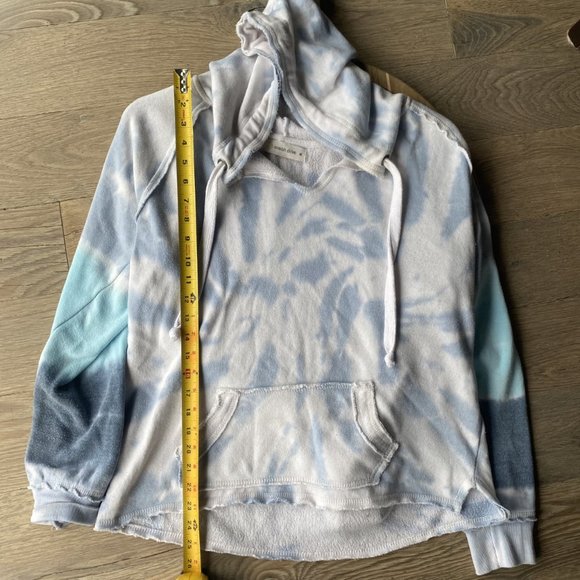 Ocean Drive Tie Dye Hooded Sweatshirt with Front Pockets Blue/White Size M - Picture 4 of 8